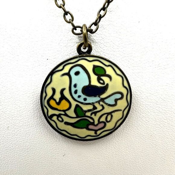 Enamel bird circle  pendant necklace - Picture 4 of 9